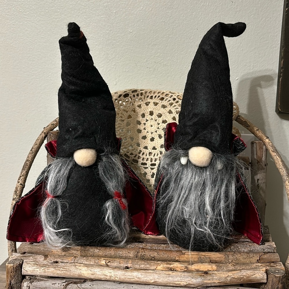 NWOT TWO PLUSH HALLOWEEN VAMPIRE WITCH GNOMES WITH CAPES